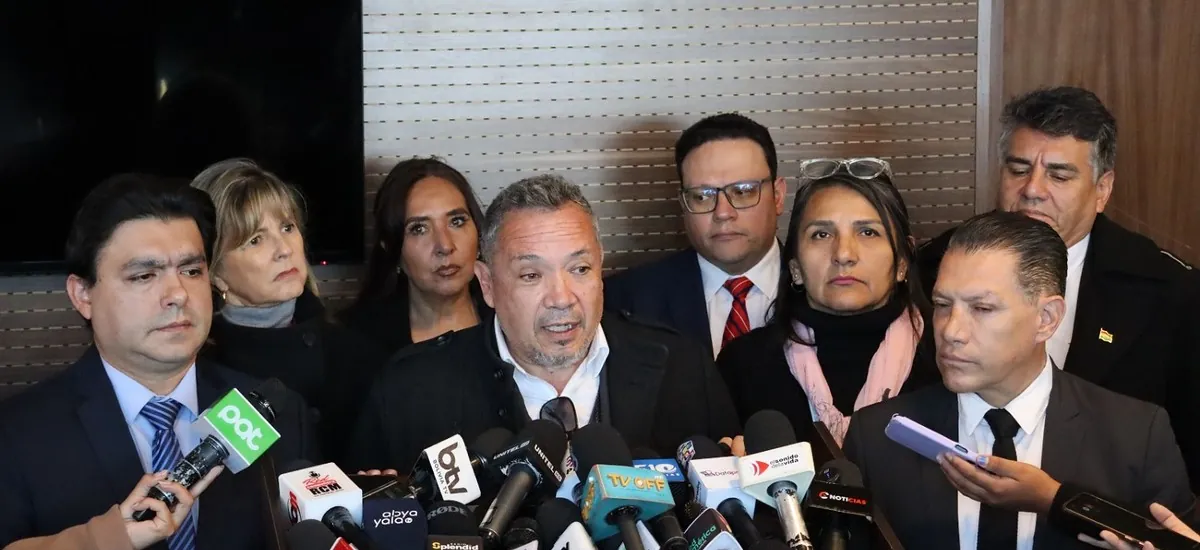 Libre acusa a Marinkovic y Suárez de acercarse al Gobierno y defiende el liderazgo de Tuto