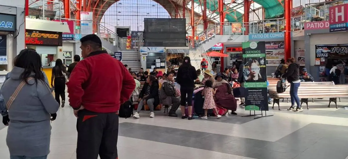 A poco del regreso a clases se registra alta afluencia en la Terminal de La Paz