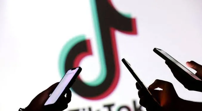 TikTok pagará 400 millones para resolver demanda por violar la privacidad de niños en EEUU