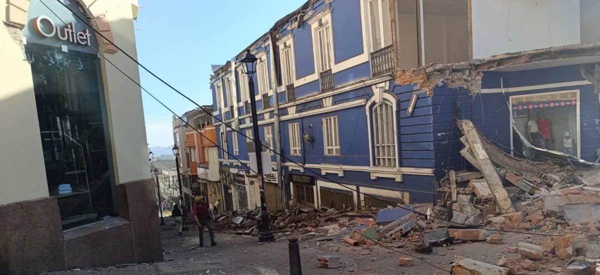Un temblor de magnitud 7,4 sacude Colombia; hay daños en edificios de varias ciudades