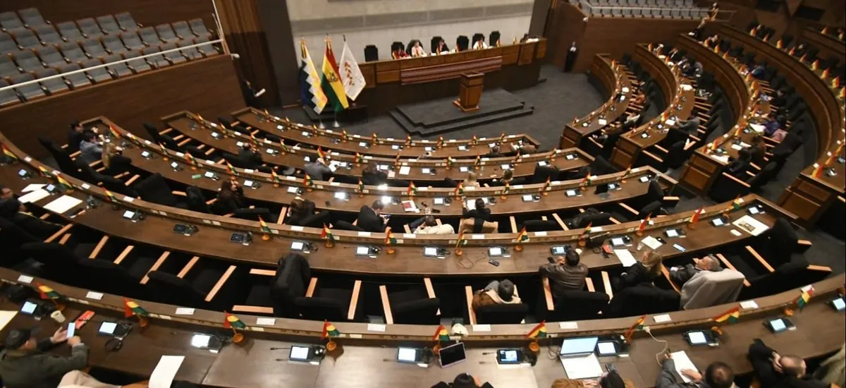 Asamblea Legislativa rechaza la justificación de inasistencia del Ministro de Economía