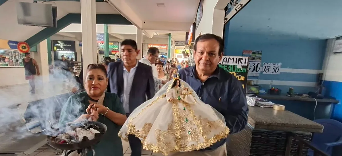 Trabajadores de la terminal Bimodal despiden agosto con fe y devoción a la Virgen de Urkupiña