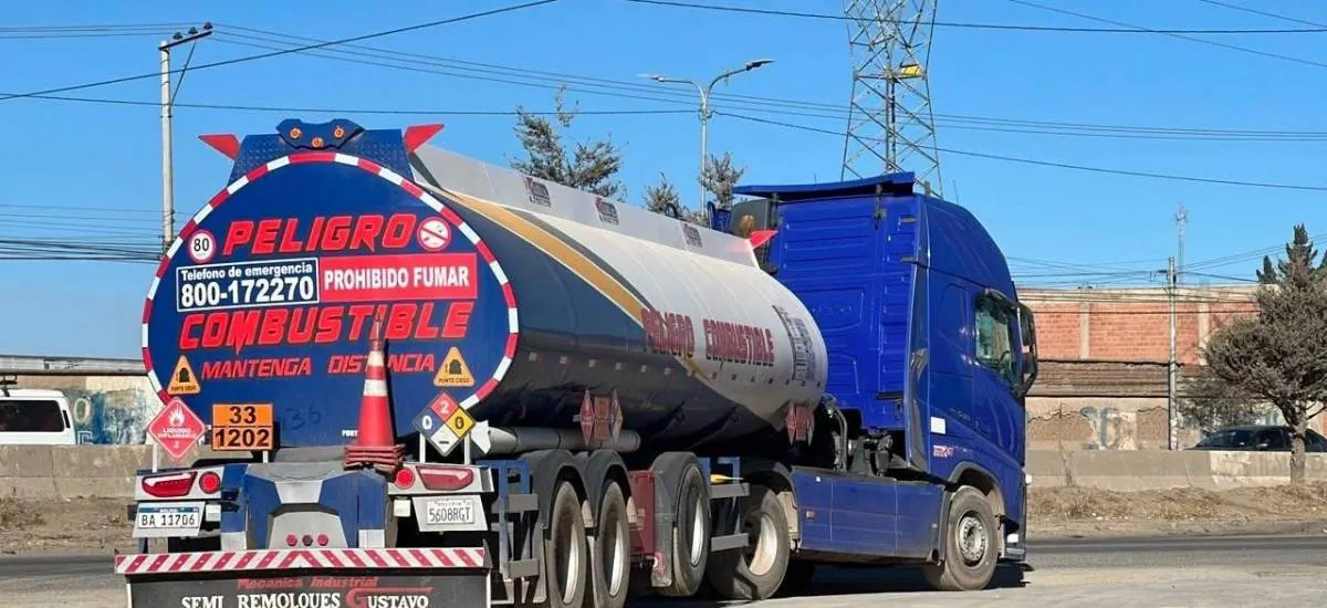 Ministro de Hidrocarburos dice que coordina con YPFB para reducir las filas por diésel