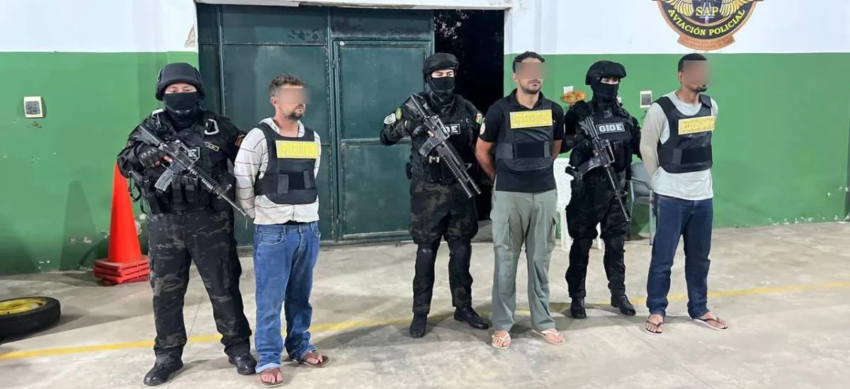 Dictan detención preventiva para los siete implicados en el asesinato del teniente Salazar