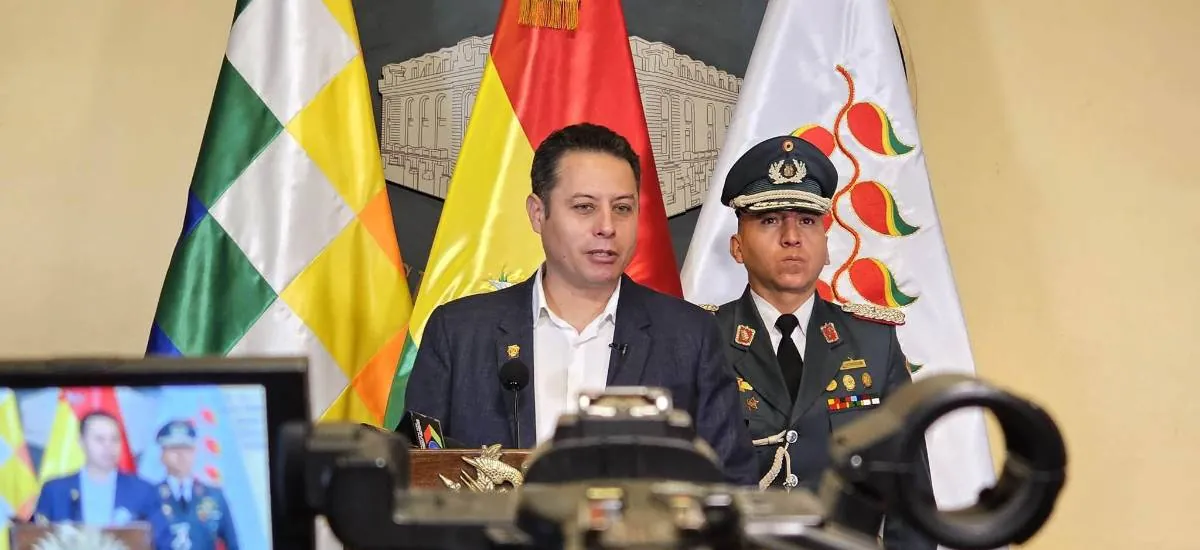 Lara afirma que el presidente Paz quiere una reunión con él en un sauna