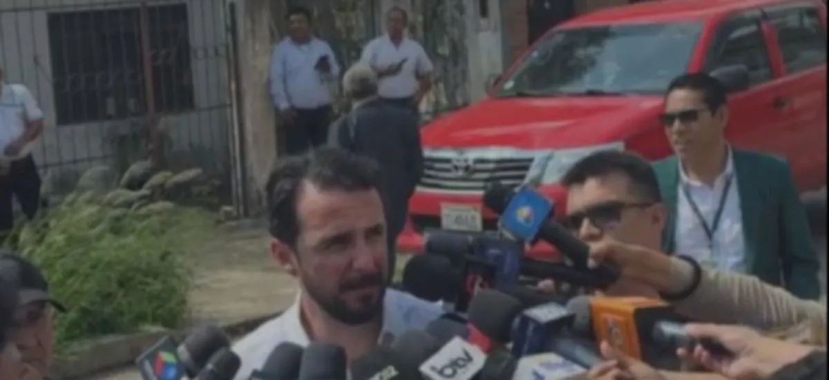 Gobernador Velasco plantea profundizar el retiro del subsidio y que el combustible pase a manos privadas