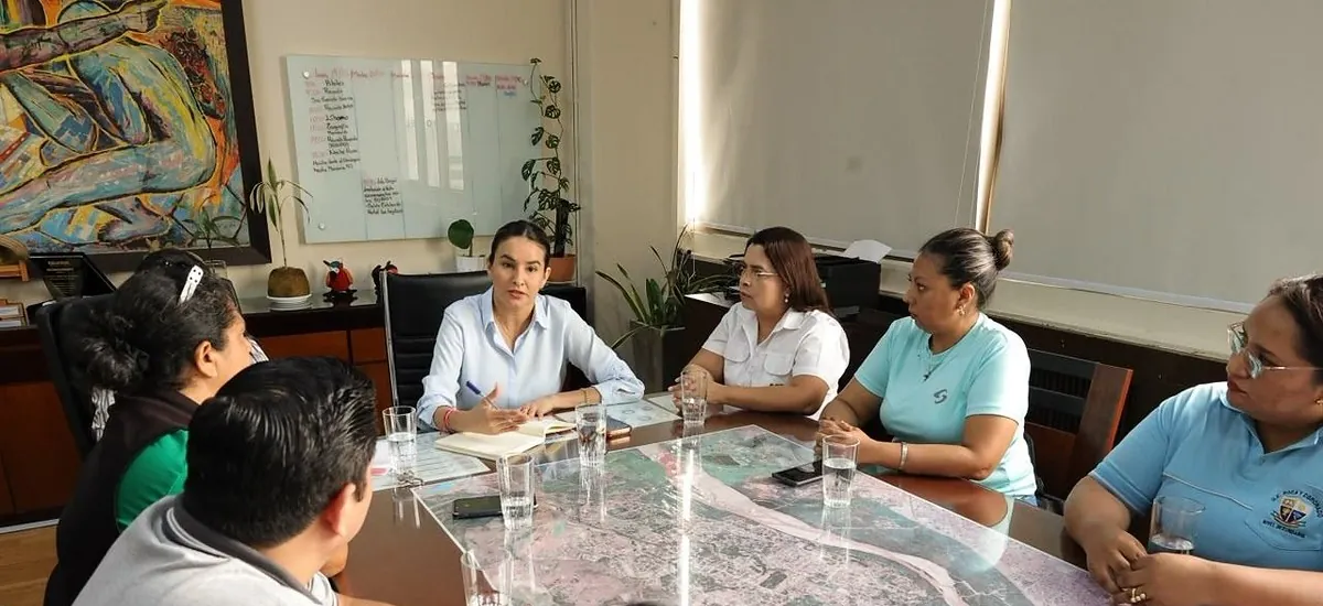 Gobernación cruceña llevará las demandas del magisterio urbano al Ministerio de Educación