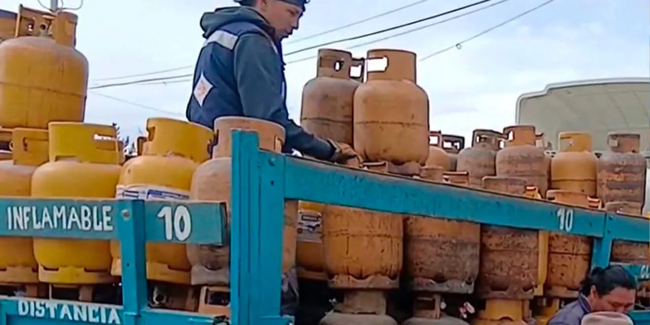 Oruro: Crece la preocupación por el posible fin de la subvención al GLP; garrafa costaría Bs 150 desde enero