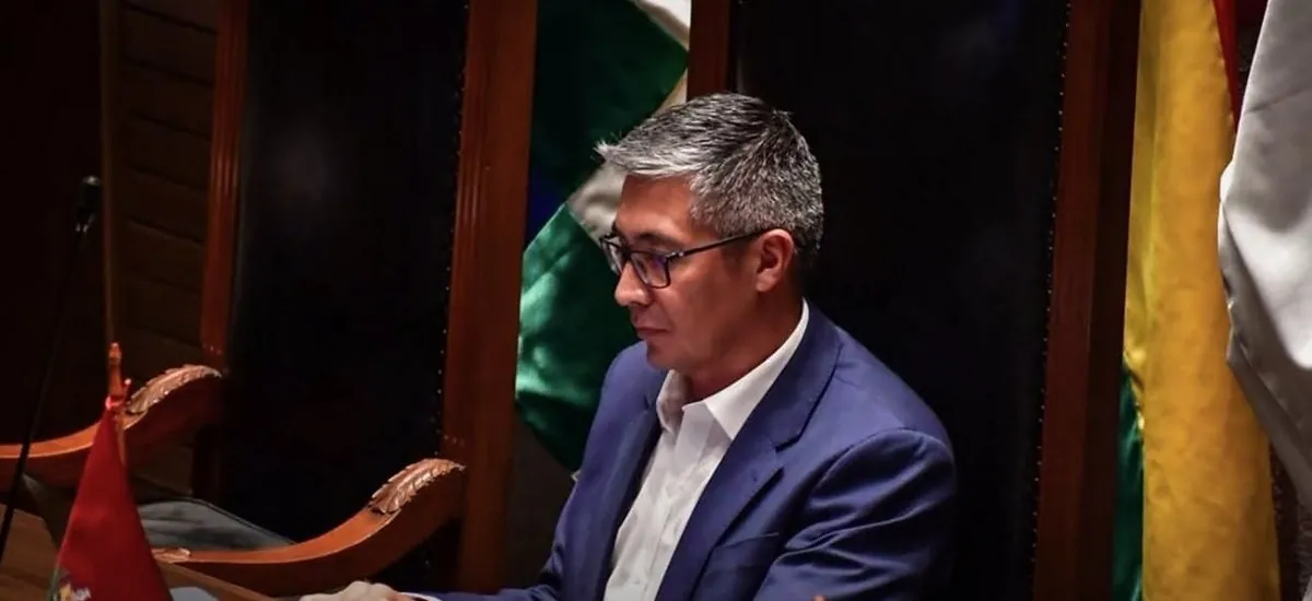 Ministro de Economía debe responder 29 preguntas divididas en cuatro temas