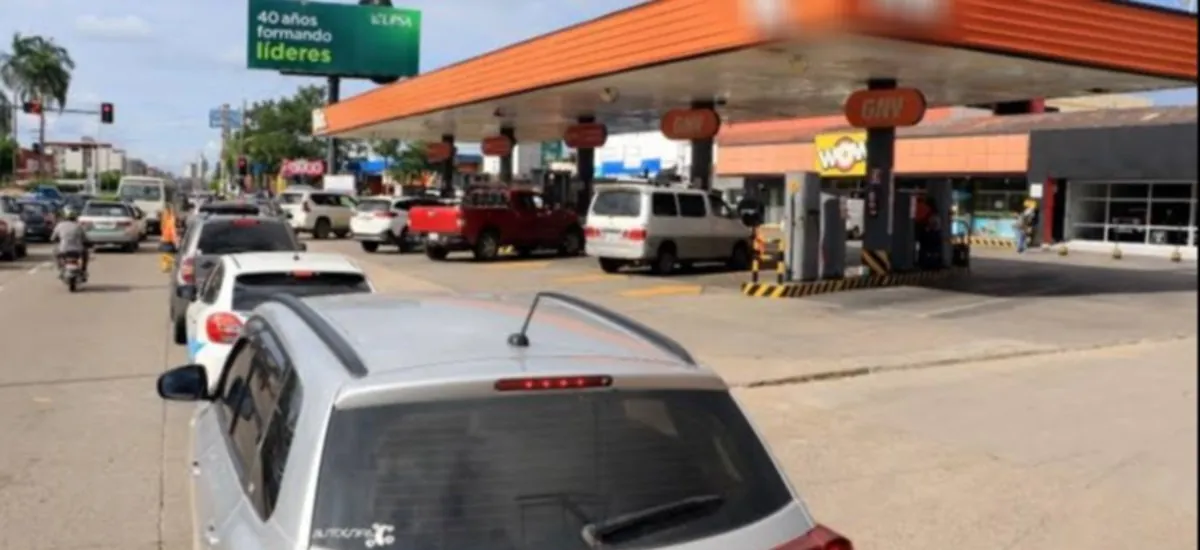 Exministro Ríos sugiere quitar el subsidio a los combustibles y modificar la ley de hidrocarburos, para solucionar el abastecimiento en el país