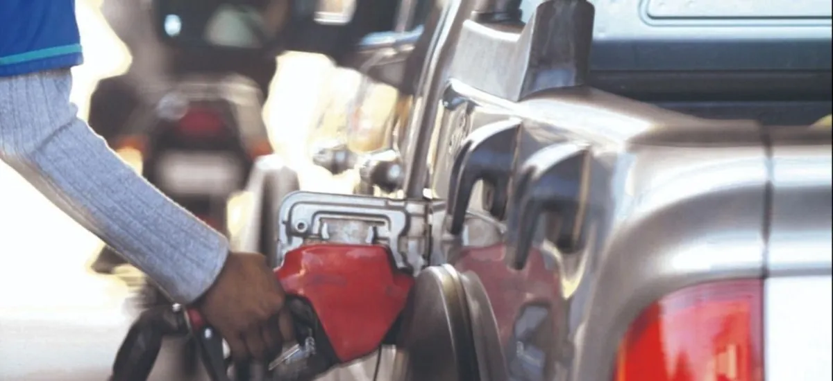 Gobierno reformula estructura de YPFB tras crisis de abastecimiento de combustibles