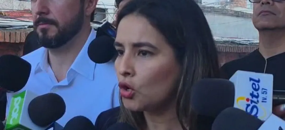 Paola Aguirre: "El Gobierno ha cambiado, pero las prácticas no. El centralismo asfixia a las regiones"