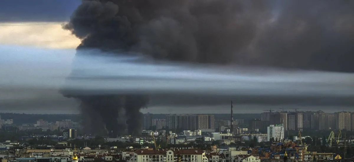 EEUU exige el fin de las “matanzas insensatas” en Ucrania tras el ataque ruso que dejó más de 20 muertos en Kiev