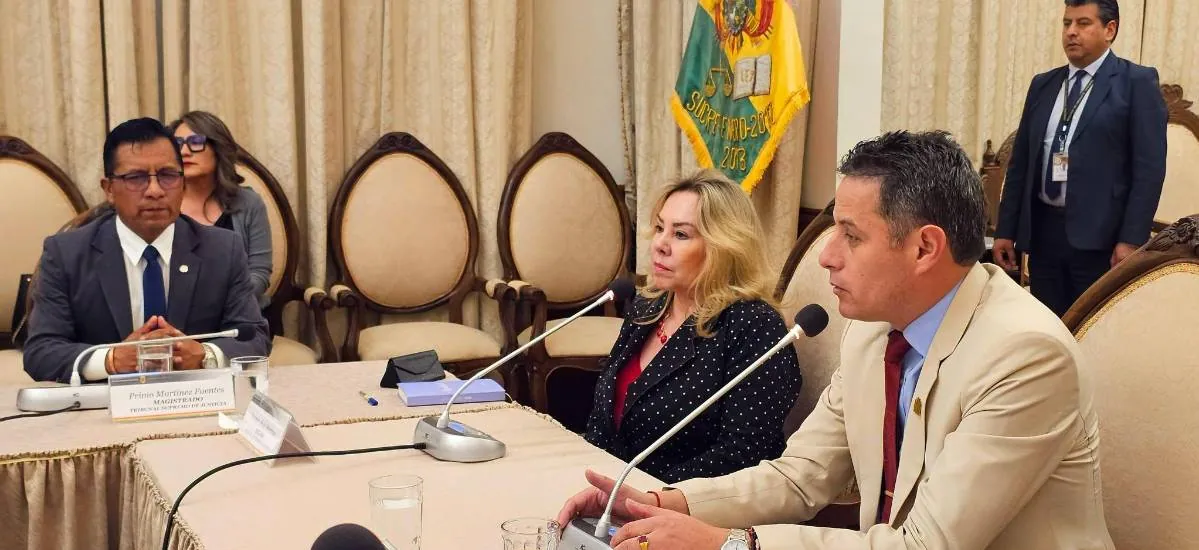Lara se reúne con autoridades del Órgano Judicial en Sucre para tratar cuatro proyectos de ley