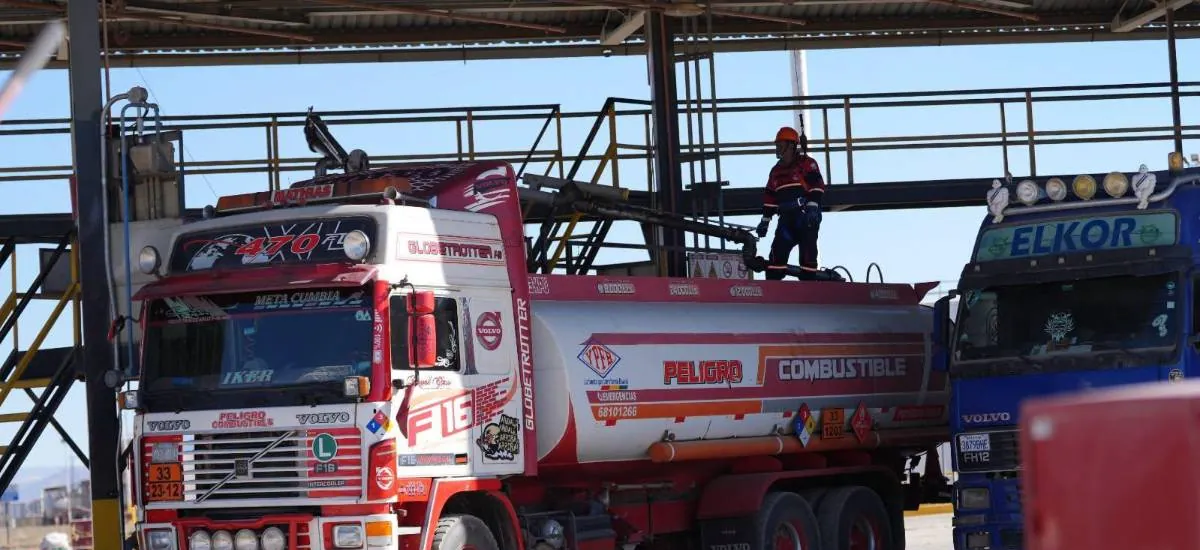 ¿Quiénes pagan el nuevo precio referencial del diésel? Son tres grupos, según el volumen de consumo