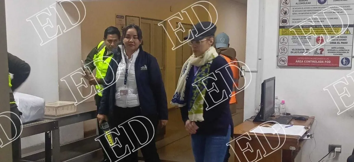 Ex directora jurídica de YPFB es trasladada a La Paz por el caso de la ‘gasolina basura’