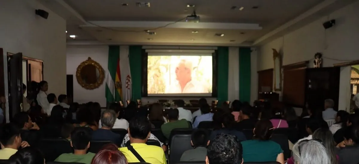 La "Noche Cruceña" llegó al Concejo Municipal para celebrar la cultura