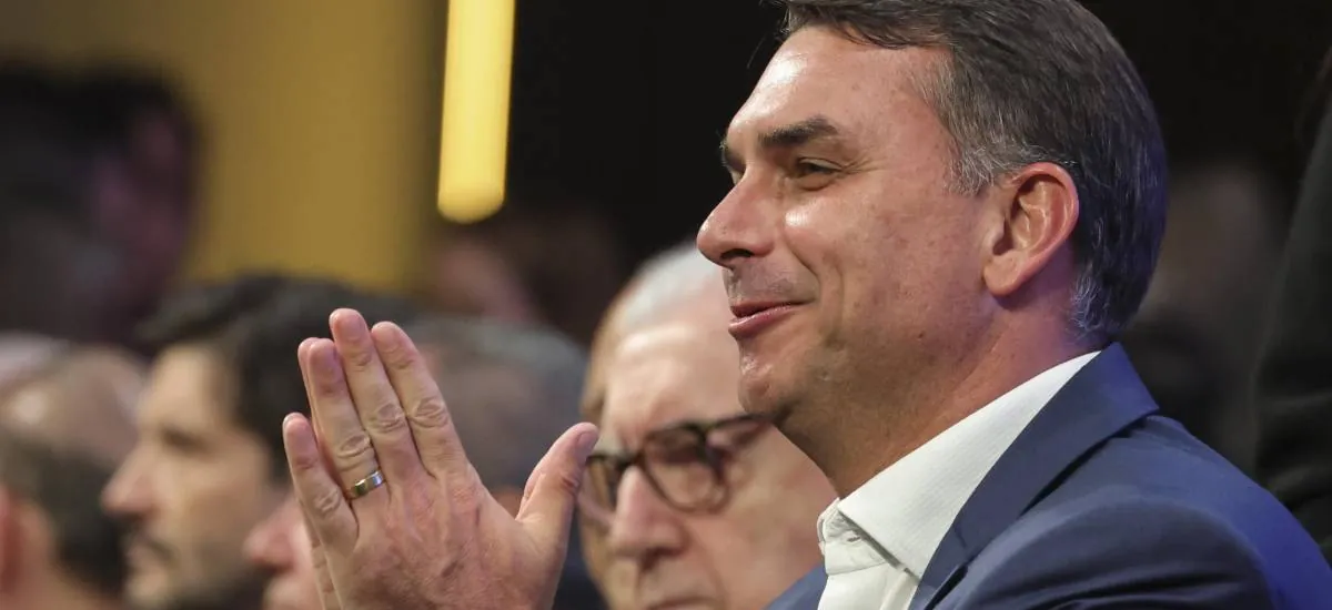 Bolsonaro promete 'refregarle' a Lula sus posibles delitos en debate electoral