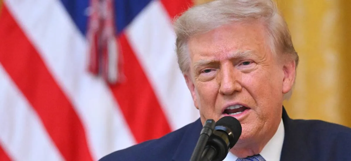 Trump pone en duda integridad del sistema electoral de EEUU y acusa a China de “la mayor filtración de datos de votantes”