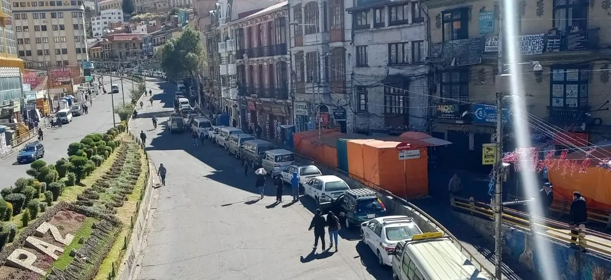 No nos interesa el estado de excepción, no somos políticos, advierten choferes ante el desabastecimiento