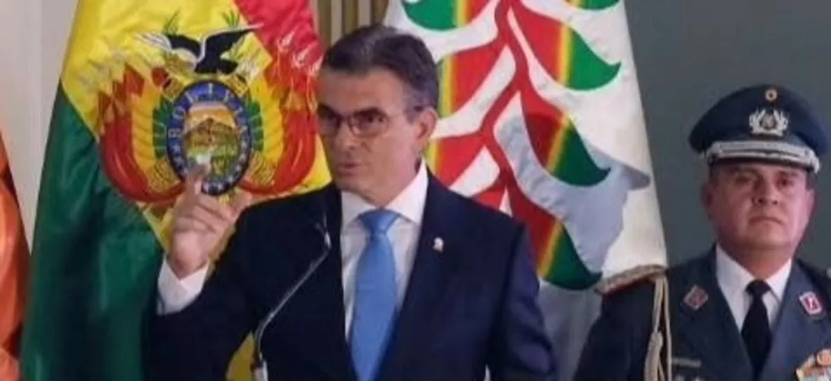 Gobierno limita los descuentos a sueldos de servidores públicos, excepto para militares y policías